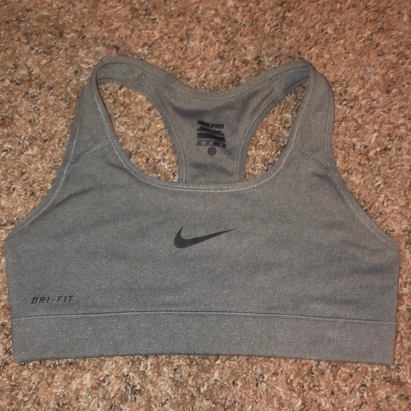 Nike sports bra and nike pro shorts set. - Picture 2 of 3